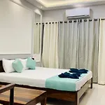 Monarch Suites