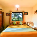 Monarch Suites
