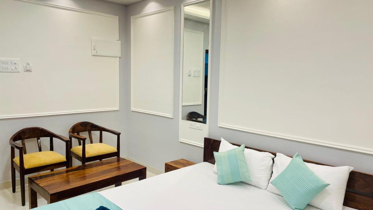 Monarch 3* Candolim